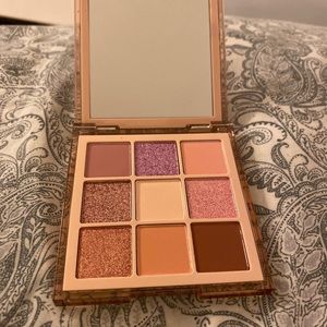 Huda Light Nude